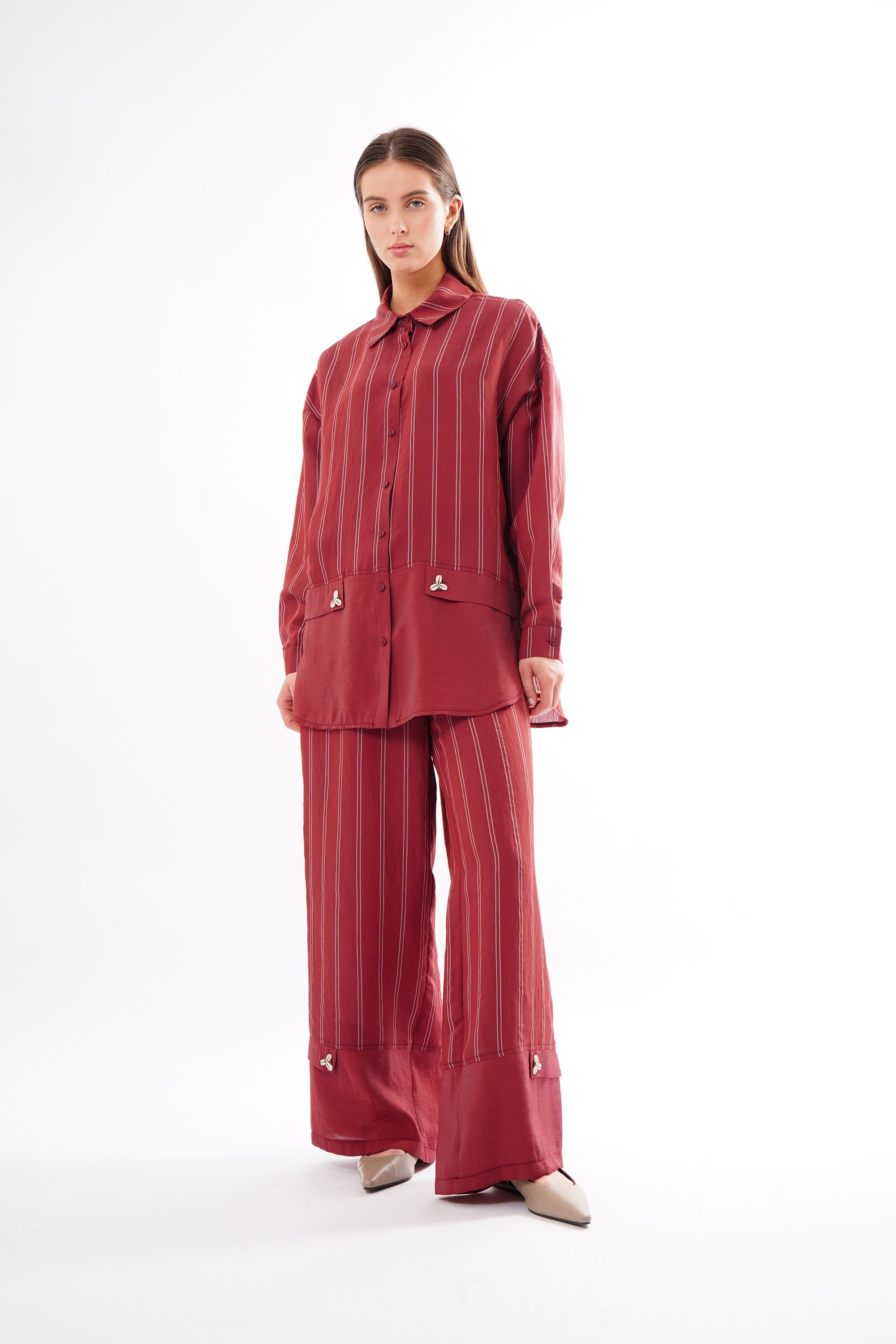 İSTİRİDYE DETAYLI PANTOLONLU TAKIM