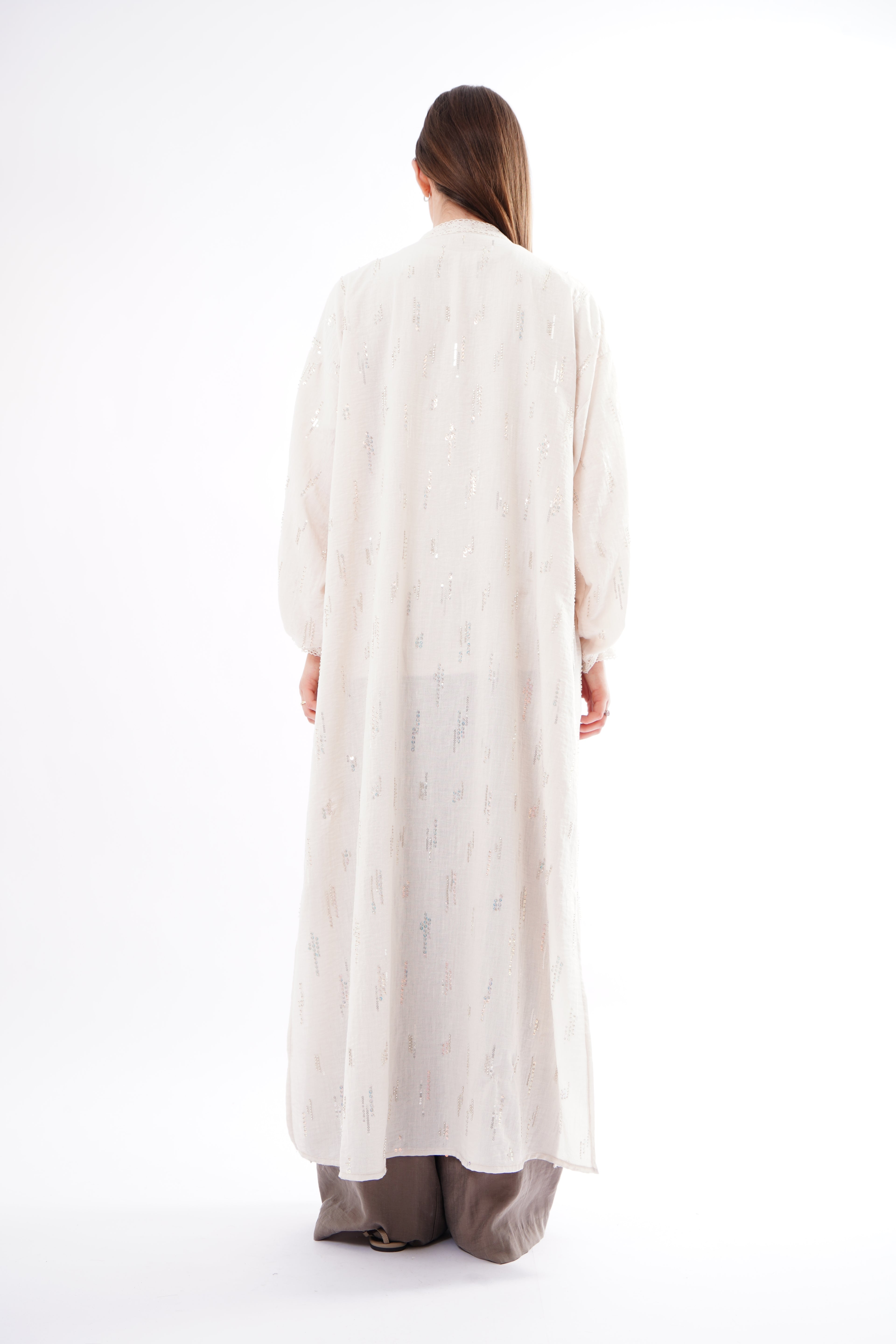 ÖNÜ DANTEL DETAYLI PUL PAYETLİ KAFTAN