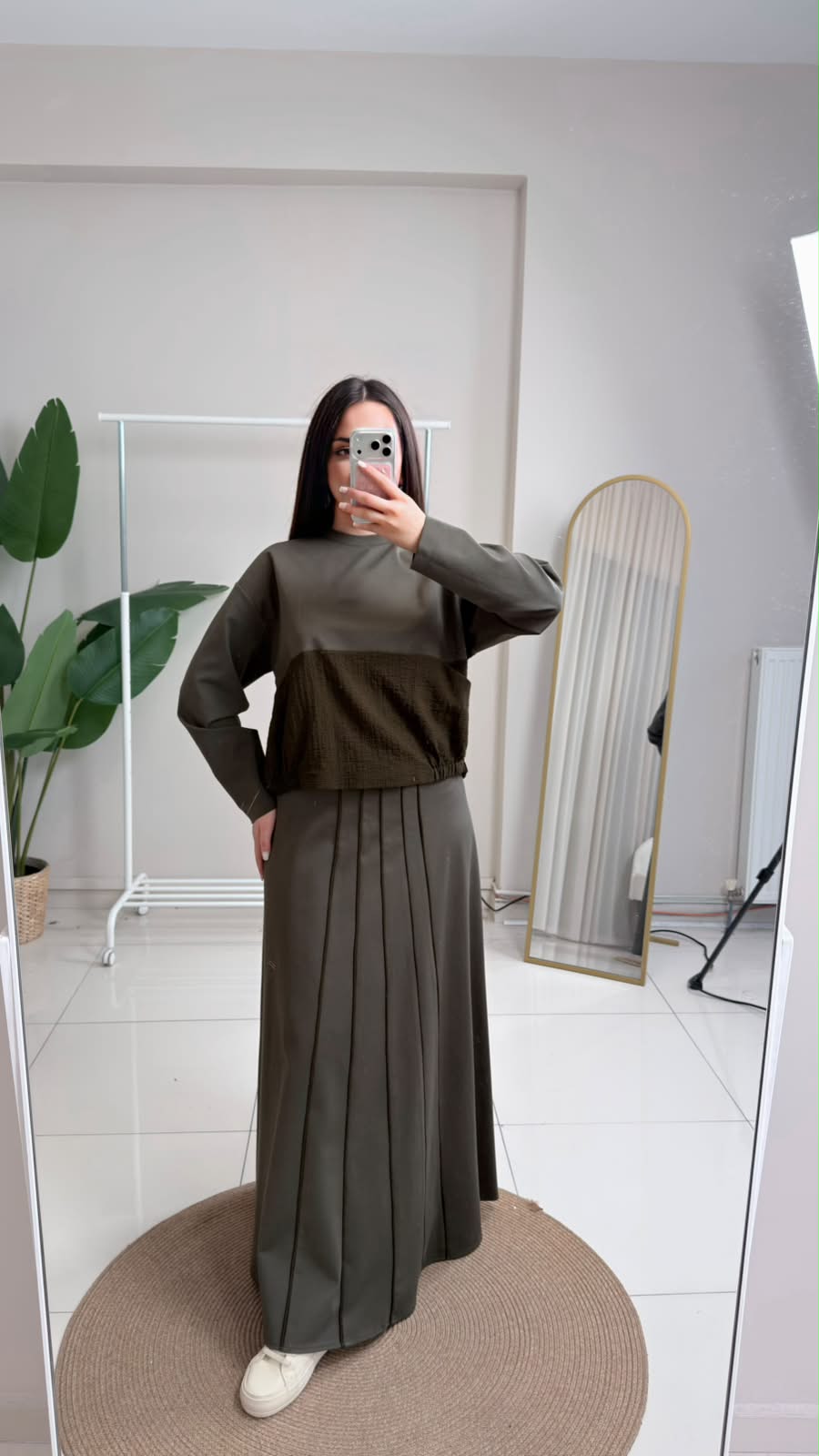GARNİLİ LUNA ETEKLİ TAKIM