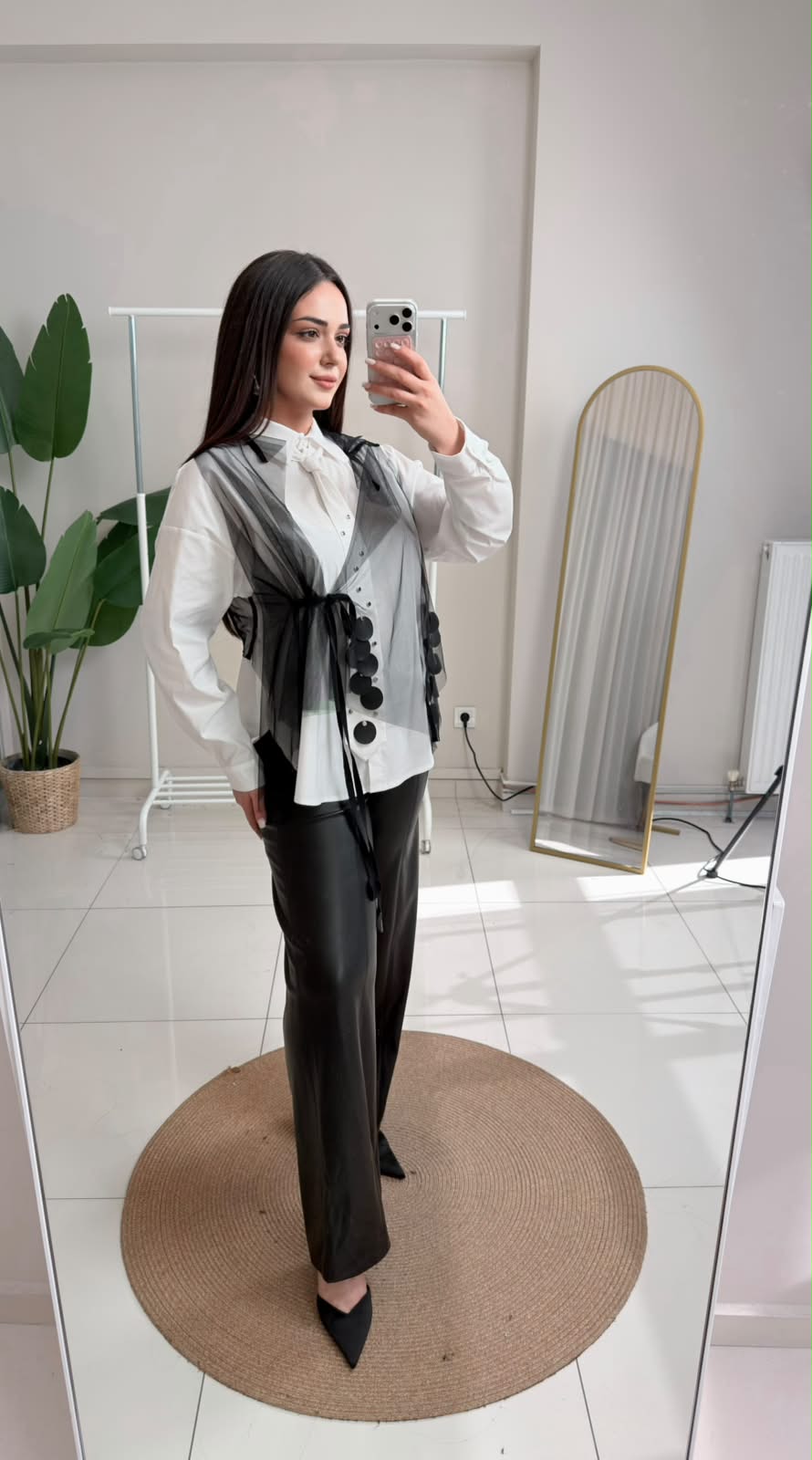 ÖNÜ PİLELİ VE ZIMBALI PAPER TOUCH GÖMLEK