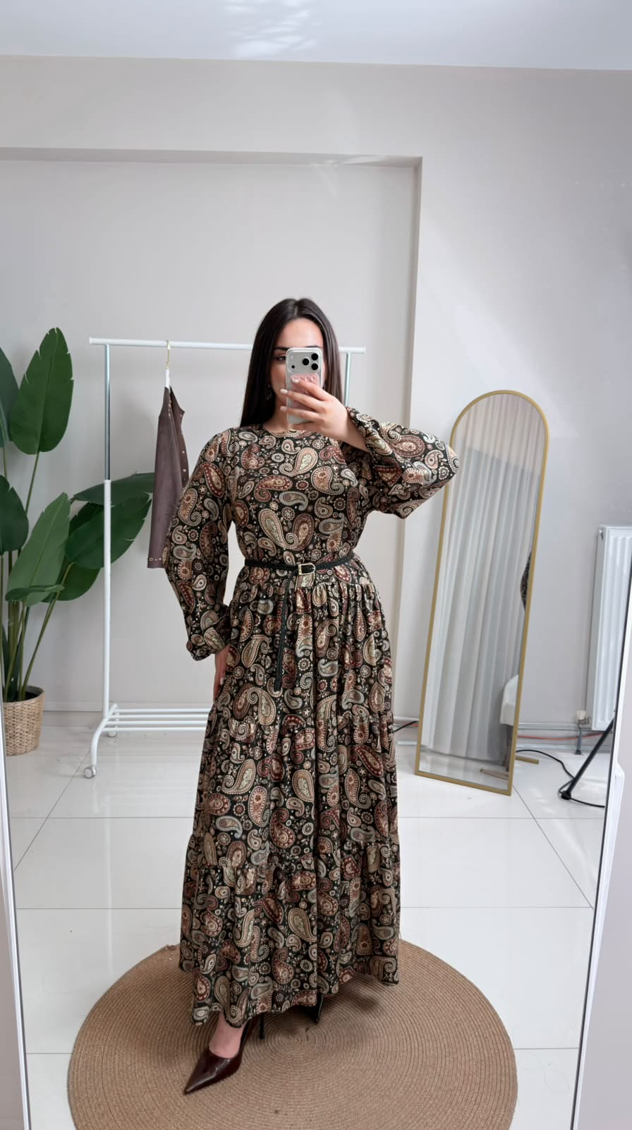 BELDEN KEMERLİ ŞAL DESEN ELBİSE